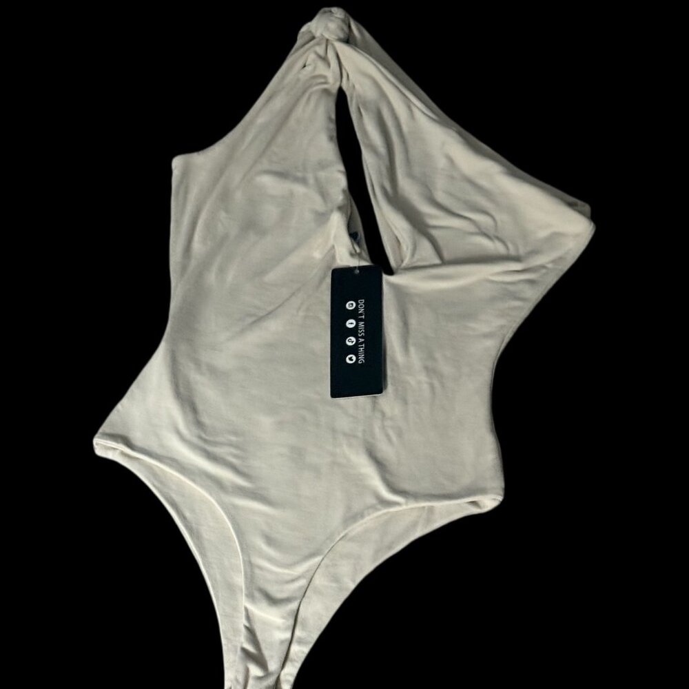 Myoutfitonline.com Ariana bodysuit in Oatmeal